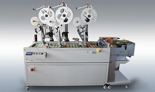 Étiqueteuse compacte - M3015T EXTRA - PMR System Group - automatique / pour applications cosmétiques / pour l'industrie pharmaceutique