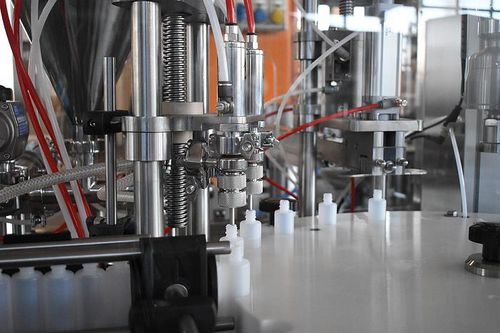 Remplisseuse capsuleuse automatique - MFC - PMR System Group - pour liquides / monobloc / rotative