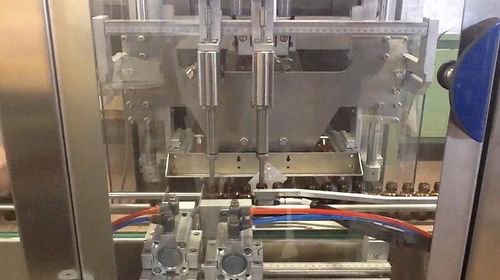 Remplisseuse / boucheuse / étiqueteuse contrôlée par PLC - RTE2U CBD - PMR System Group - pour huile / pour l'industrie pharmaceutique / de produits phytosanitaires