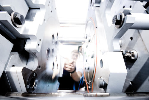 Presse à injecter horizontale - DESMA series - DESMA Elastomertechnik - hydraulique / pour élastomères