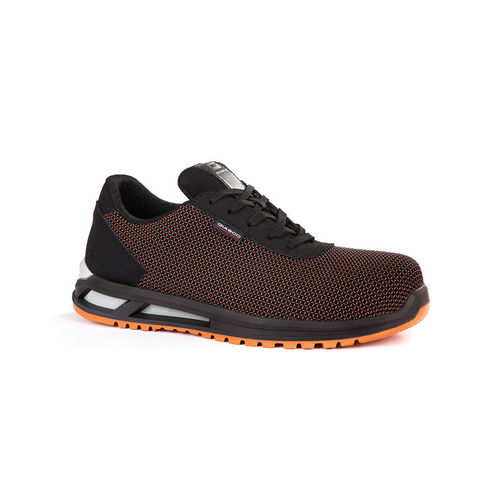 Chaussures de sécurité de logistique et maintenance - BURGAZ - Giasco Srl - antidérapante / de protection mécanique / antistatique