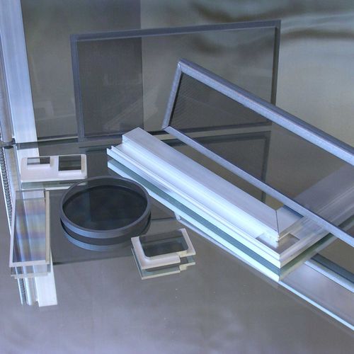 Vitre de protection pour blindage EMI - GHIRINGHELLI MARIO - en verre feuilleté / en polycarbonate / pour IRM