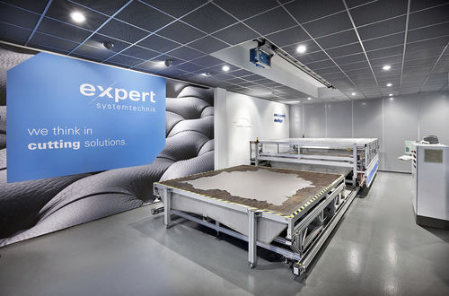 Machine de découpe pour cuir - cut expert doublejet - Expert Systemtechnik GmbH - au jet d'eau non chargé / CNC / multitête