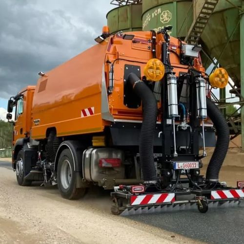 Balayeuse aspiratrice sur camion - VIAJET 7 - FAUN Umwelttechnik GmbH & Co. KG - à essence / de voirie / de poussières