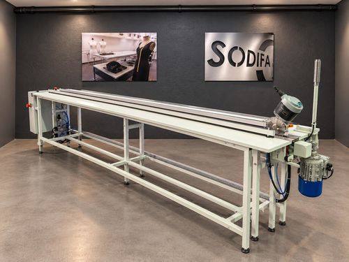 Table de coupe de tissus - SODIFA ESCA - avec système de coupe en bout