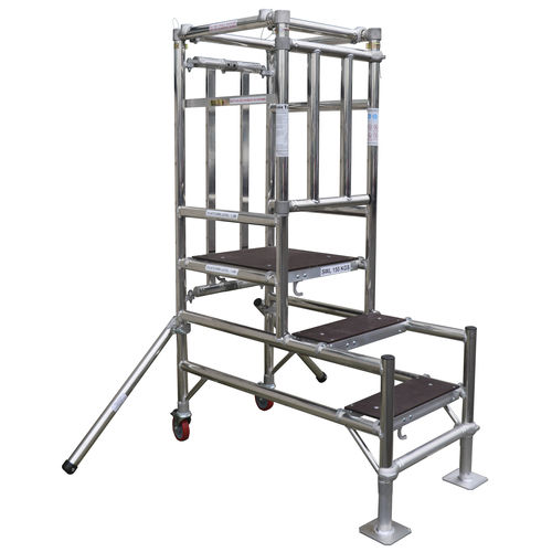 Podium de travail - Stepfold 1 & 2 - Euro Towers Ltd