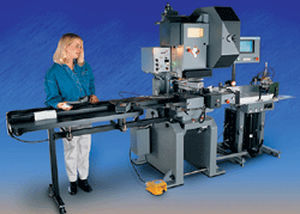 Poinçonneuse automatique - M512  - Spartanics - pour carte en plastique / alimentée par bobine