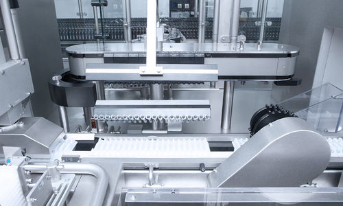 Embarquetteuse de seringues - SEM 8061 - Bausch + Ströbel Maschinenfabrik Ilshofen GmbH+Co. KG - à chargement par le haut / type pick and place / totalement automatique