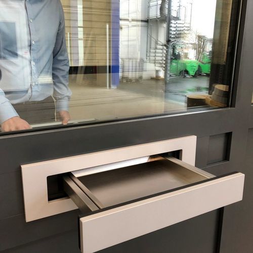 Sas de transfert - BOLLORE PROTECTION SAS