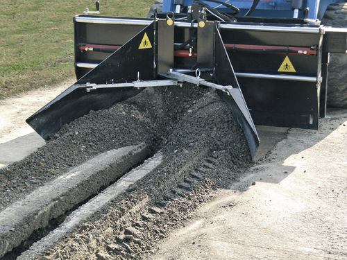 Finisseur d'asphalte - 06.AP series - ATTEC N.V. - monté sur tracteur