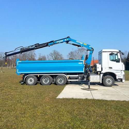 Grue montée sur camion - 175.2 - Effer S.p.a - pliable / pour façade d'immeuble / pour chantier