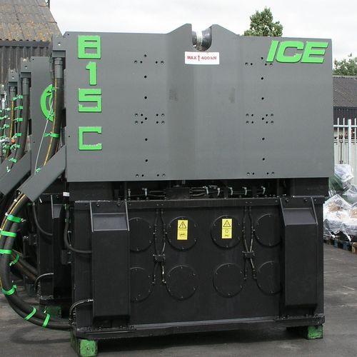Enfonce-pieux hydraulique - 815C - International Construction Equipment BV