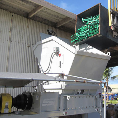 Déchiqueteur primaire - Dual-Shear® M70 series - SSI Shredding Systems, Inc. - à deux arbres / de déchets solides et en vrac / pour déchets électroniques