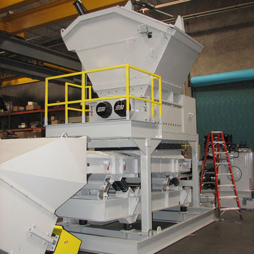 Déchiqueteur primaire DualShear® M120 SSI Shredding Systems, Inc