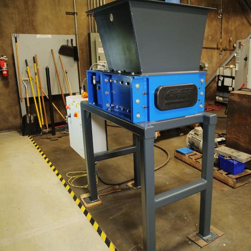 Déchiqueteur primaire - Dual-Shear® M45 - SSI Shredding Systems, Inc. - à 2 arbres / pour le bois / pour déchets électroniques