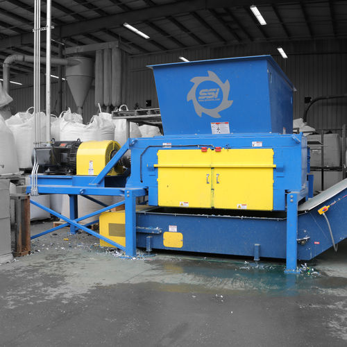 Déchiqueteur à 1 arbre - Uni-Shear® SR500 - SSI Shredding Systems, Inc. - secondaire / pour carton / métal