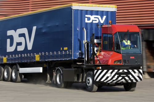 Tracteur diesel -  TT612d - Cargotec - à 4 roues / à conducteur porté assis / portuaire