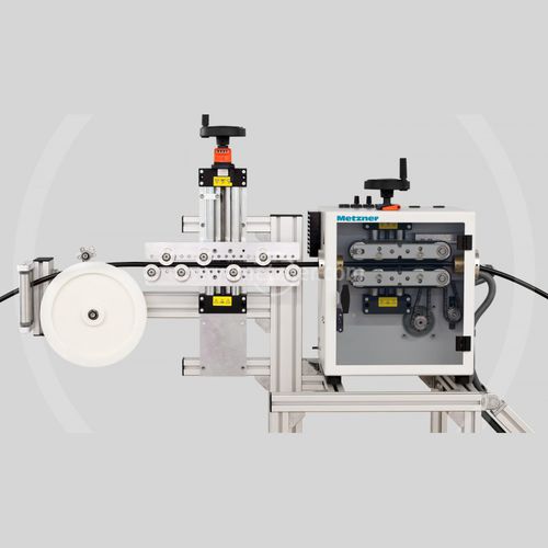 Machine à couper et dénuder pour câbles coaxiaux - Metzner Maschinenbau GmbH - à lame / électrique / automatique
