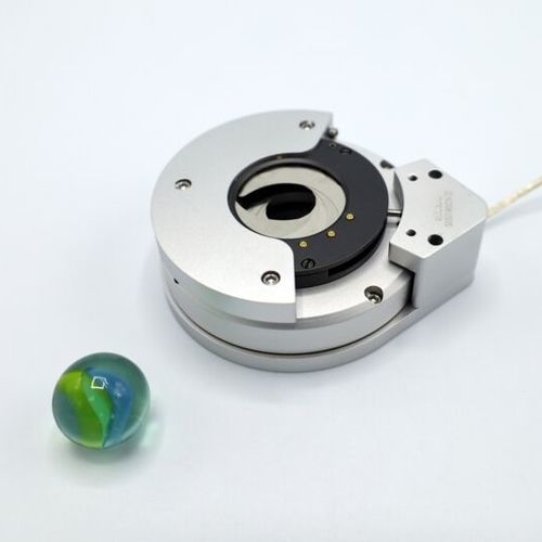 Diaphragme à iris motorisé - SID-5714-ID-18 - SmarAct GmbH - en aluminium / en titane