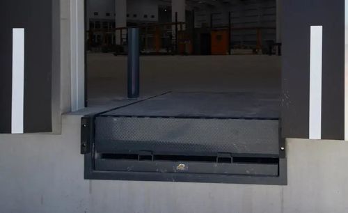 Rampe de chargement pour camion - MANUSA - fixe / stationnaire / à commande hydraulique