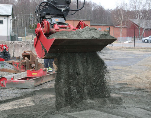 Godet 4 en 1 - SK4 - KINSHOFER - pour pelle hydraulique