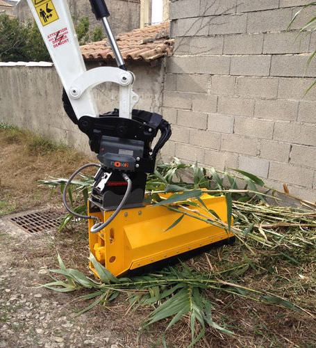 Tête coupe-branche pour pelle hydraulique - LA  - KINSHOFER