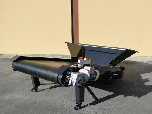Bande de convoyeur en caoutchouc - NC SERIES CONVEYOR BELT - Komplet Italia srl - à chevron / industrielle