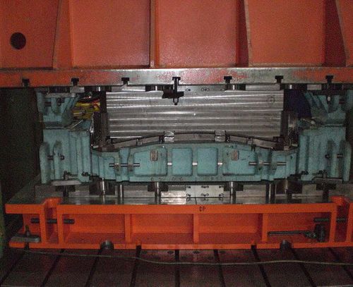 Presse hydraulique - Sheet Metal Men s.r.l. - d'estampage / d'emboutissage / pour tôle