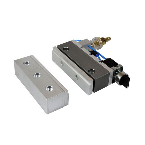 Dispositif de serrage pneumatique - PS-150-AL/ PS-200-AL Series - Stritzelberger GmbH - en aluminium