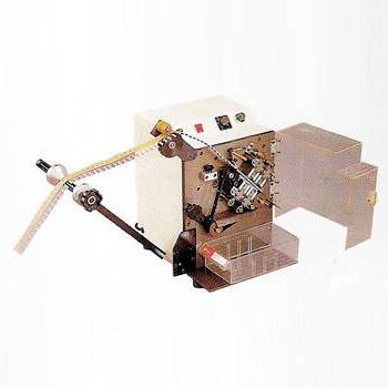 Machine de cambrage de broche de composants électroniques radiaux - SF-560 - Madell Technology