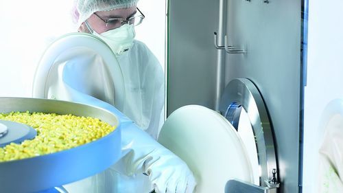 Machine de conditionnement automatique - Körber Pharma - pour l'industrie pharmaceutique / haute cadence / avec scellage