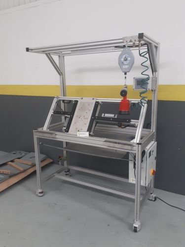 Banc d'assemblage pneumatique - MAQ - Dinamica - Engenharia