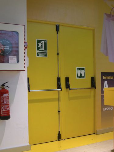 Porte battante - EI2-60-90-120-180 - ALFATECO MADRID S.A. - en métal / industrielle / pour l'intérieur