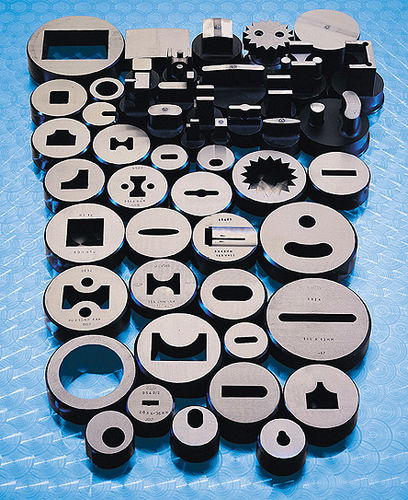 Matrice de poinçonnage - Kingsland Engineering