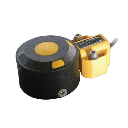 Capteur de proximité capacitif - IV0001 - EMA ELECTRONICS LTD. - cylindrique / PNP / non-noyé