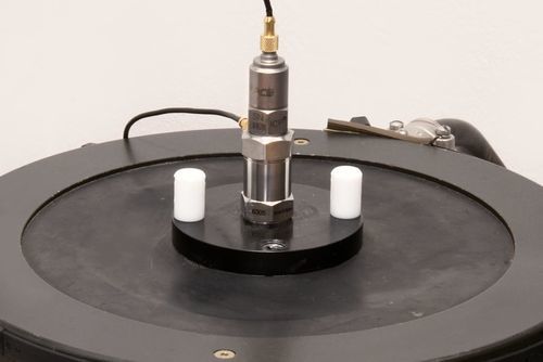 Installation de test et réparation - Microtech Gefell GmbH