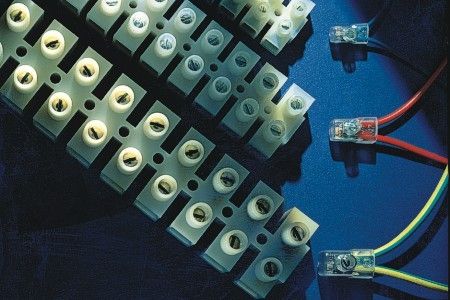 Bloc de jonction pour jeu de barres - CONNECTO series - SCAME PARRE S.p.A. - à connexion à vis / en matière plastique / isolé