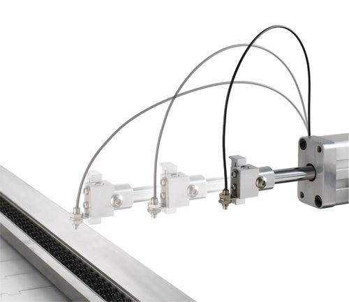 Fibre optique flexible - BANNER ENGINEERING CORP. - à longue durée de vie / rétractable