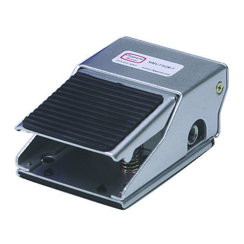 Vanne à pédale - Foot Pedal Valves - MMV-F  - Clippard - 3 voies / 4 voies