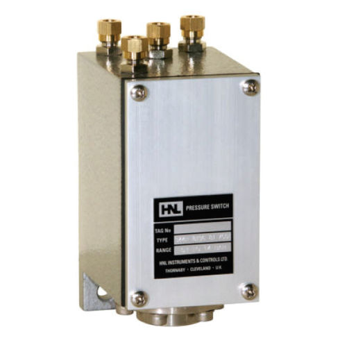 Pressostat à membrane - 300 series - British Rototherm Co. Ltd - différentiel / NPT 1/2 / NPT 1/4