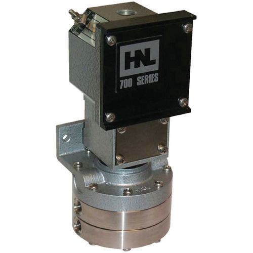 Pressostat à membrane - 700 series - British Rototherm Co. Ltd - différentiel / à bride / NPT 1/4