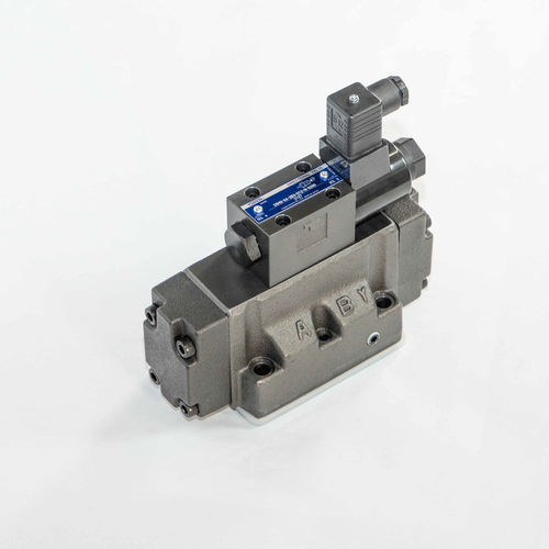 Distributeur hydraulique à tiroir - DSHG-04 series - YUKEN Europe Ltd. - actionné par solénoïde
