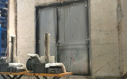 Porte piétonne - DOHE P001 - HEINEN SONDERMASCHINENBAU Neustadt GmbH - en métal / industrielle / résistante au vent