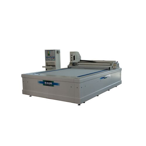 Machine de découpe pour tissu multicouche - BF EV - RAM Elettronica - à lame tranchante / pour PVC / pour textiles