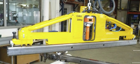 Manipulateur pneumatique - X090 - SAPELEM - avec aimant de levage / pour la préhension / pour la manutention de composants automobiles