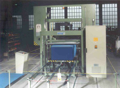Scie à ruban - W 23 - Fecken-Kirfel GmbH & Co. KG, Maschinenfabrik - horizontale / pour plastique / totalement automatique