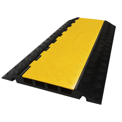 Protège-câble pour le passage de véhicules - COBRA 31-4 - CABLE EQUIPEMENTS - fixation au sol / en élastomère / en PVC-P