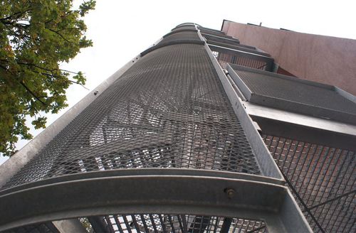 Escalier droit - Meiser - en colimaçon / type cage / en acier