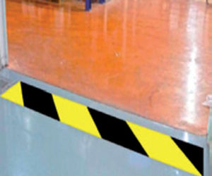 Ruban adhésif de signalisation - 811839 - WATTELEZ - en PVC