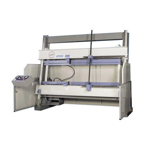 Presse de découpe - M series - MEBER - hydraulique / pour panneau sandwich / à cadre